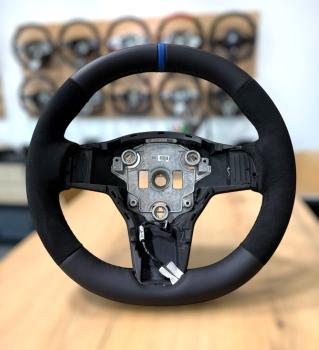 Tesla Model 3 Model Y Lenkrad neu beziehen